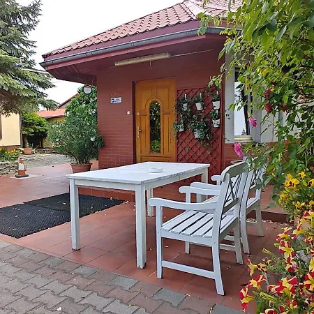 Motel Turystyczny Dom Noclegowy Perelka Wrocław